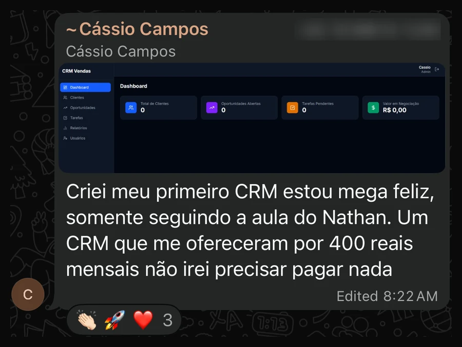 Mensagem de aluno no grupo de alunos sobre o primeiro CRM que construiu
